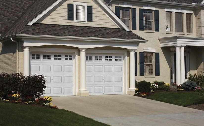 classic-steel-short-elegant-colonial-window-white-garage-door-02-1920w.jpg